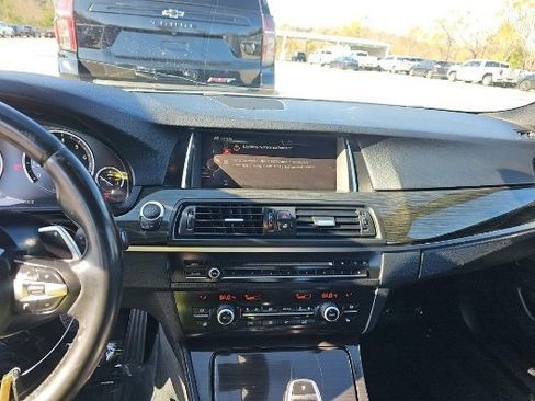Used 2016 BMW 535i Sedan w/ M Sport image 7
