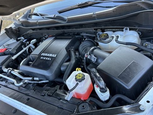 Used 2024 Chevrolet Silverado 1500 LT Trail Boss w/ Convenience Package II image 58