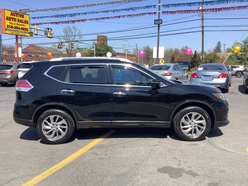 Used 2015 Nissan Rogue SL w/ SL Premium Package image 8