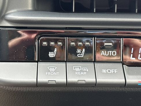New 2026 Toyota Crown Platinum AWD/4WD image 29