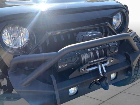 Used 2018 Jeep Wrangler Unlimited Rubicon AWD/4WD image 29