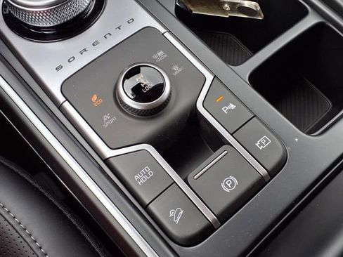 New 2025 Kia Sorento EX w/ EX Panoramic Sunroof Package AWD/4WD image 8