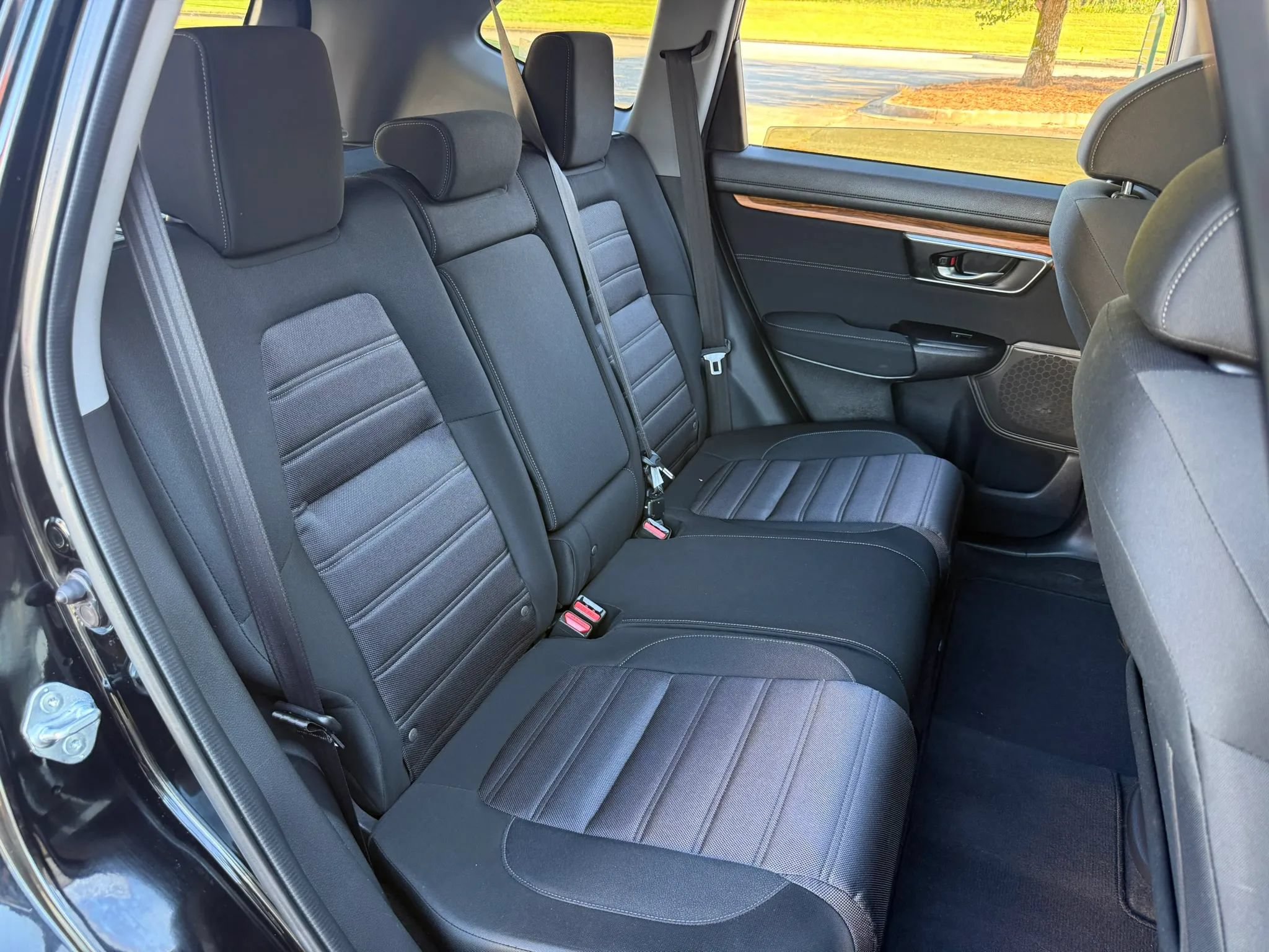 Used 2019 Honda CR-V EX image 30
