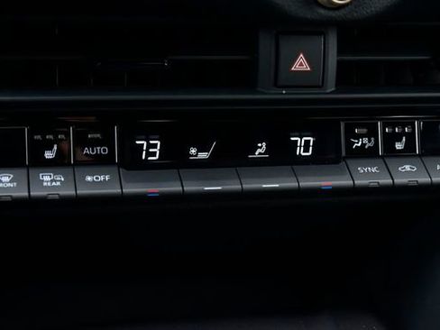 Certified 2023 Toyota Crown XLE image 22