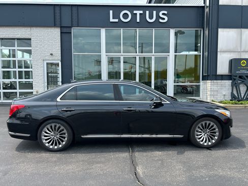 Used 2018 Genesis G90 5.0 Ultimate AWD/4WD image 12