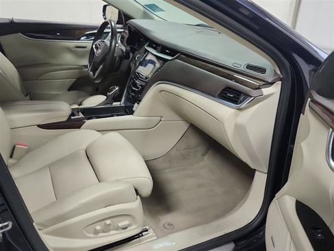 Used 2014 Cadillac XTS Luxury w/ Driver Awareness Package image 10