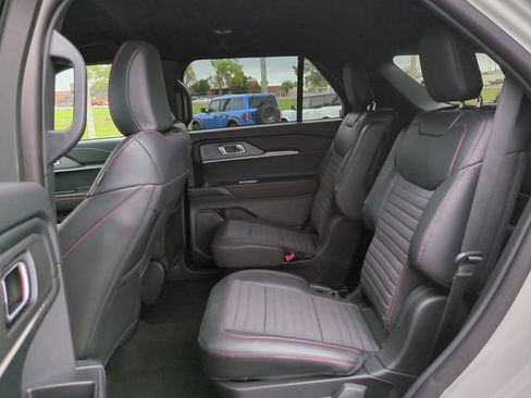 New 2026 Ford Explorer ST-Line w/ ST-Line Street Pack image 16