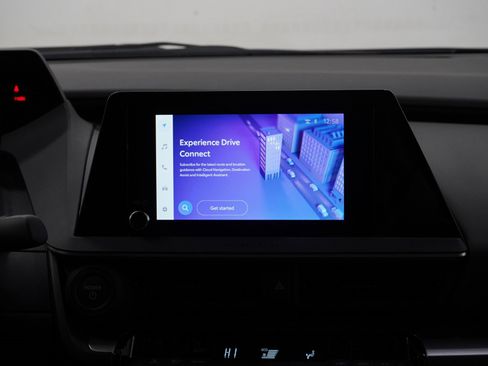 Used 2025 Toyota Prius LE image 14