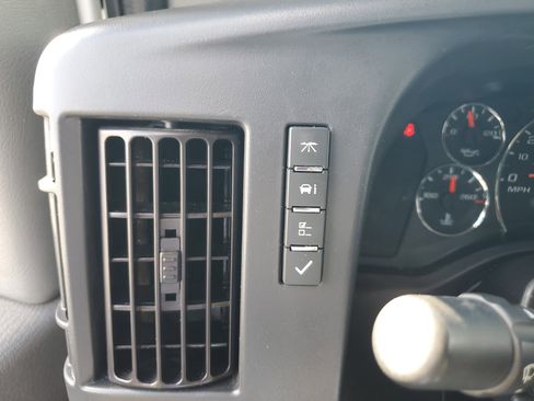 Used 2024 Chevrolet Express 2500 w/ Driver Convenience Package image 24