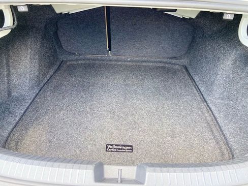 Used 2020 Volkswagen Jetta SE w/ SE Cold Weather Package FWD image 21