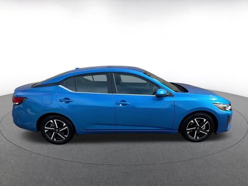 Used 2025 Nissan Sentra SV FWD image 16