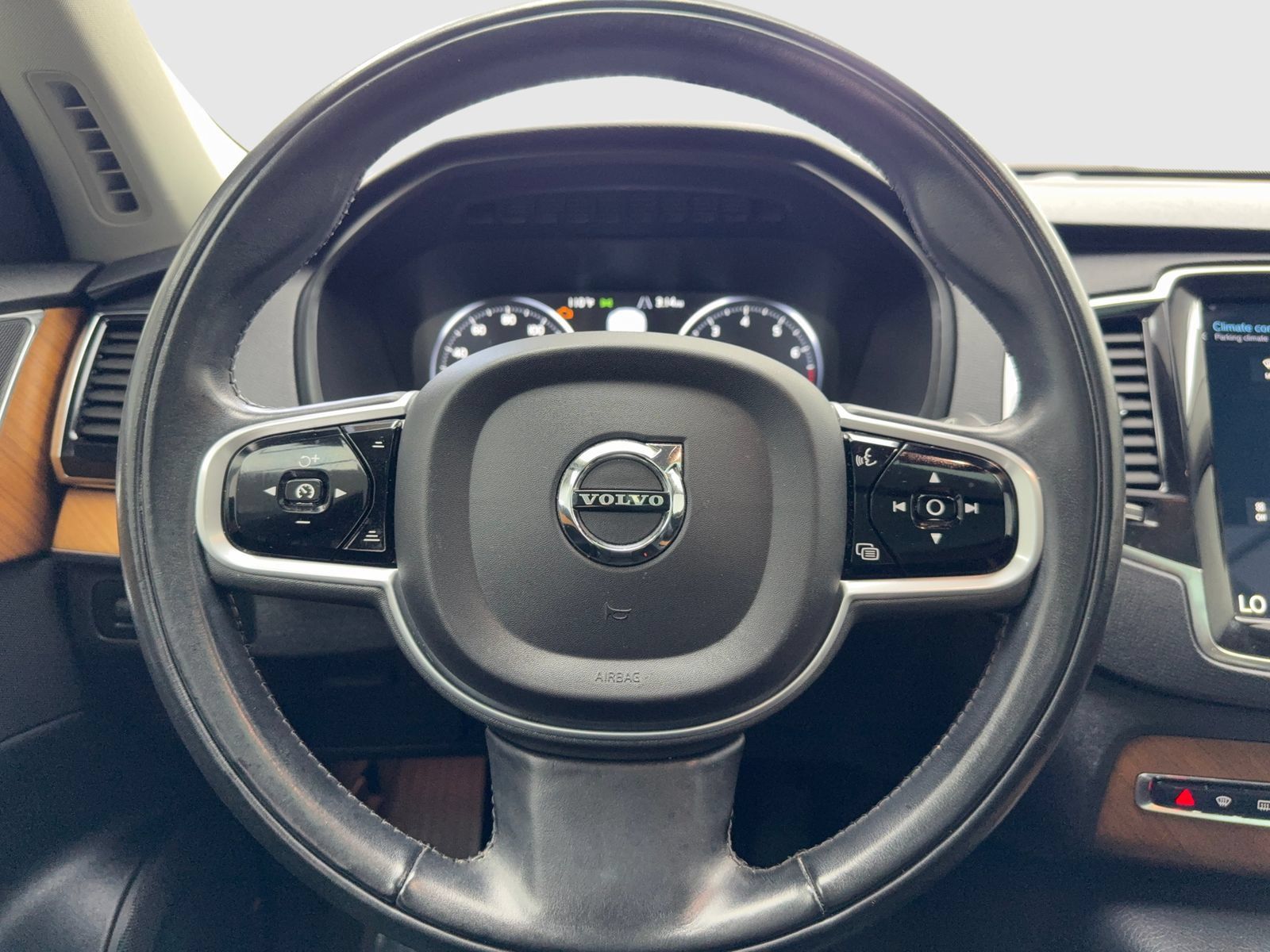 Used 2021 Volvo XC90 T6 Momentum w/ Advanced Package AWD/4WD image 19