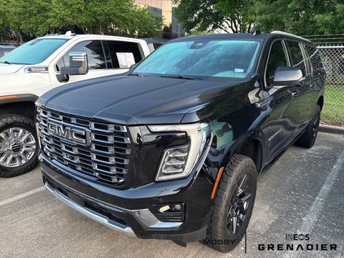 Used 2025 GMC Yukon XL Denali Ultimate image 2