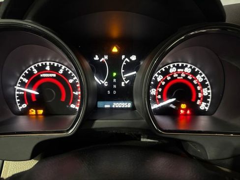 Used 2012 Toyota Highlander Limited w/ Tow Pkg AWD/4WD image 16