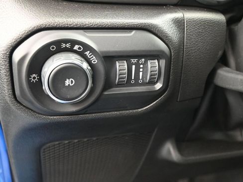 Used 2022 Jeep Wrangler Unlimited Sport w/ Sun And Sound Package AWD/4WD image 21