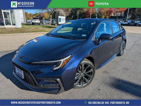 Used 2025 Toyota Corolla SE image 1