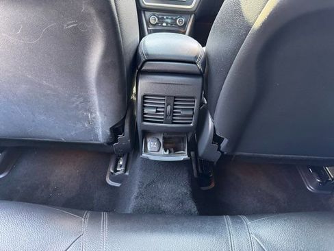 Used 2015 Mercedes-Benz CLA 250 4MATIC image 26