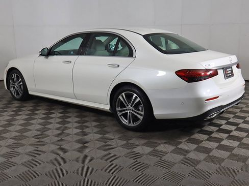 Used 2022 Mercedes-Benz E 350 4MATIC Sedan w/ Driver Assistance Package image 16