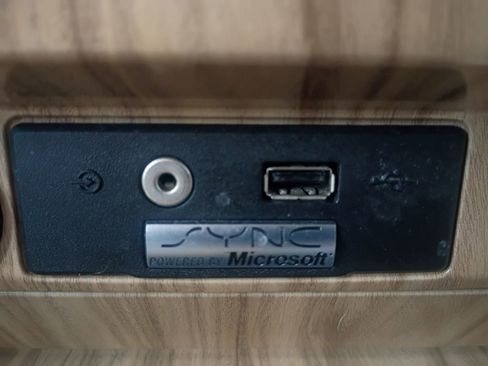 Used 2011 Ford F150 Lariat w/ Lariat Plus Pkg image 6