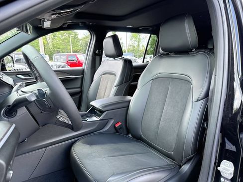 New 2026 Jeep Grand Cherokee L 4WD image 13