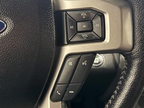 Used 2016 Ford F150 Lariat image 29