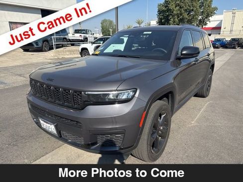 Used 2023 Jeep Grand Cherokee L Altitude image 1