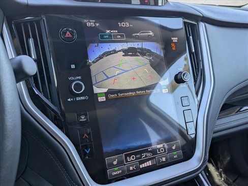 Used 2025 Subaru Outback Limited image 14