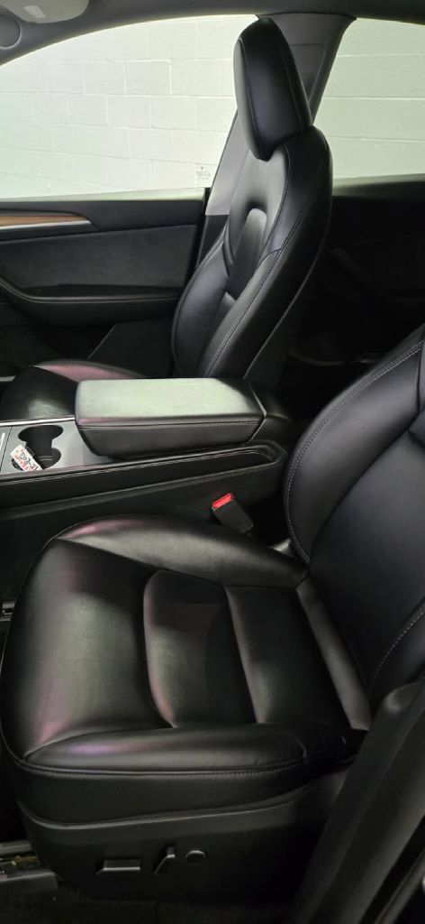 Used 2023 Tesla Model Y AWD image 8