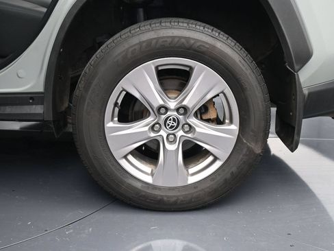 Used 2023 Toyota RAV4 XLE w/ Convenience Package AWD/4WD image 10