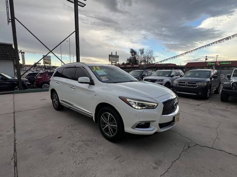 Used 2016 INFINITI QX60 Luxe w/ Premium Plus Package AWD/4WD image 3