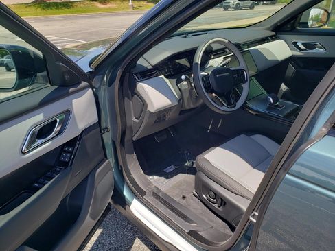 New 2026 Land Rover Range Rover Velar Belgravia AWD/4WD image 9