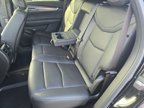 Used 2020 Cadillac XT5 Luxury w/ LPO, Floor Liner Package AWD/4WD image 32