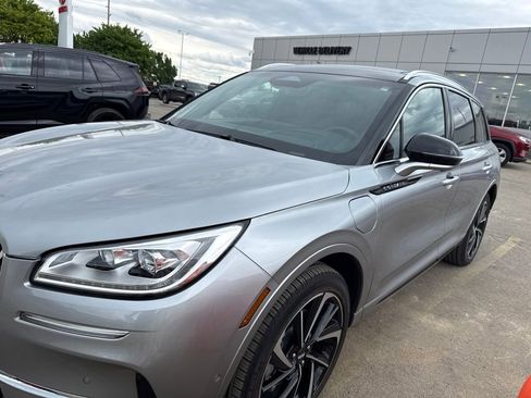 Used 2024 Lincoln Corsair Grand Touring w/ Equipment Group 302A AWD/4WD image 8