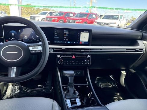 Used 2025 Hyundai Santa Cruz Limited image 20