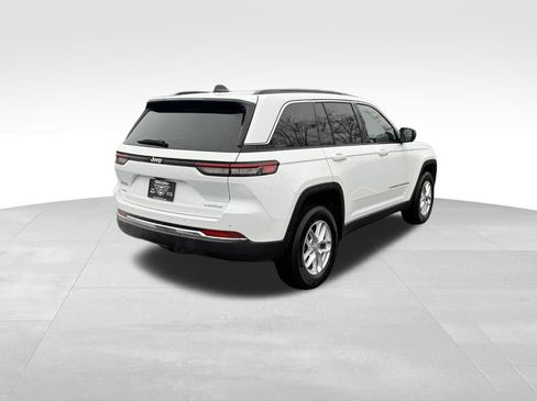 Used 2024 Jeep Grand Cherokee Laredo X image 8