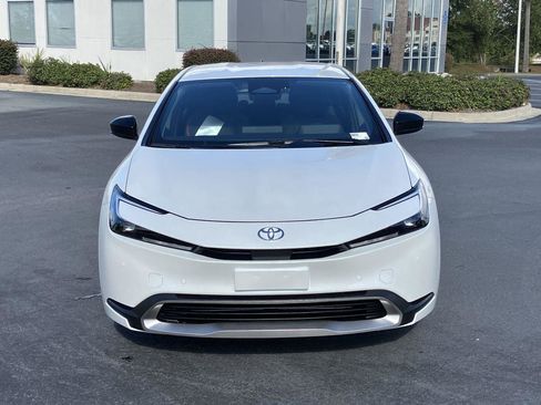 Used 2026 Toyota Prius Plug-In Hybrid FWD image 8