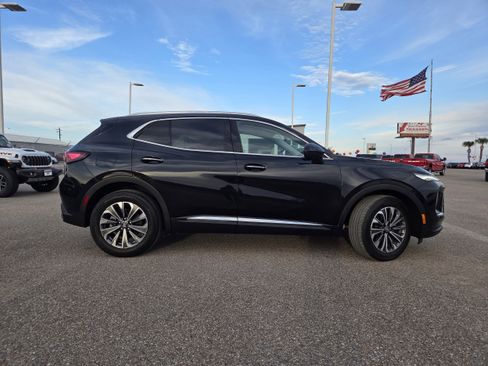Used 2025 Buick Envision Preferred image 8
