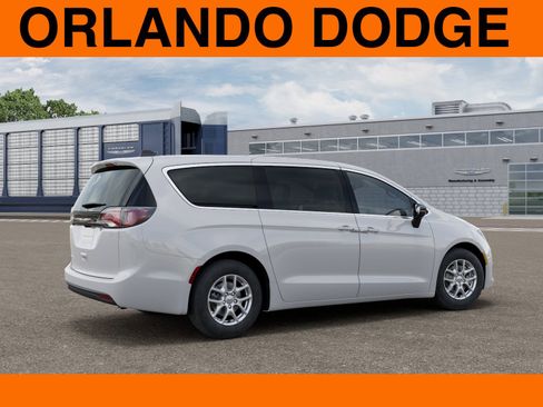 New 2026 Chrysler Voyager LX FWD image 4