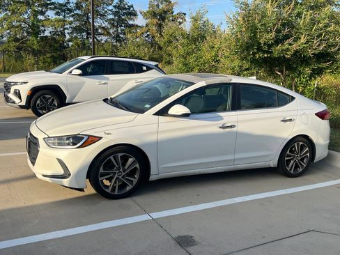 Used 2017 Hyundai Elantra Limited w/ Limited Ultimate Package 09 FWD image 6