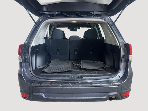 Used 2020 Subaru Forester Premium AWD/4WD image 21