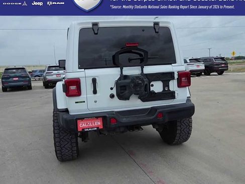 Used 2020 Jeep Wrangler Unlimited Rubicon AWD/4WD image 7