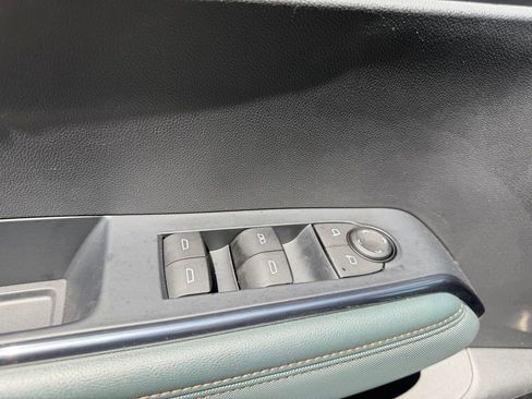 Certified 2024 GMC Acadia AT4 AWD/4WD image 18