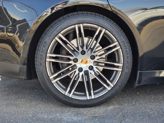 Used 2016 Porsche Panamera 4 AWD/4WD image 10