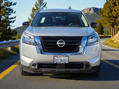 Used 2023 Nissan Pathfinder S