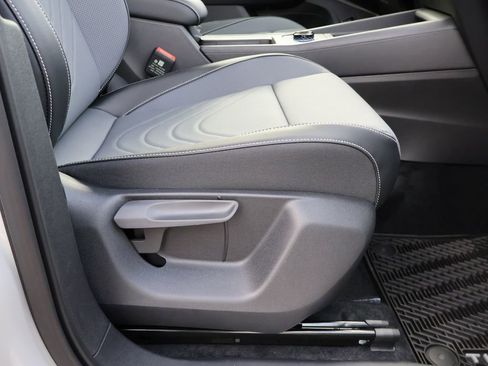 New 2026 Volkswagen Tiguan SE R-Line image 15