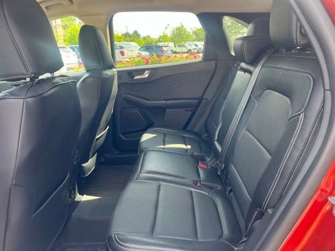Used 2020 Ford Escape Titanium AWD/4WD image 19