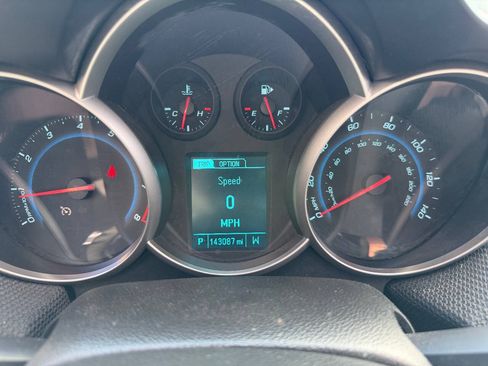 Used 2015 Chevrolet Cruze LT FWD image 15