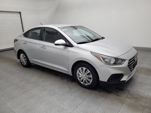 Used 2021 Hyundai Accent SE image 11