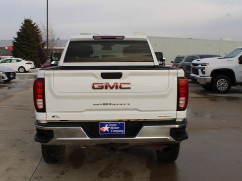 Used 2024 GMC Sierra 2500 SLE w/ SLE Convenience Package image 6