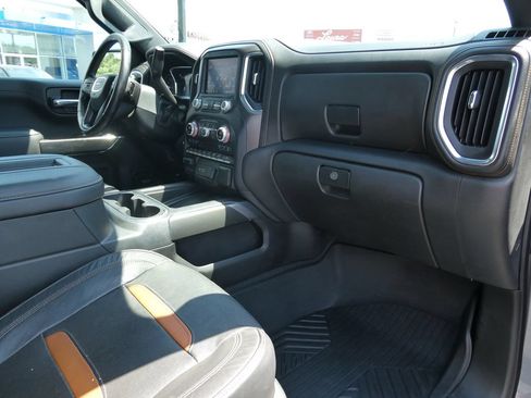 Used 2020 GMC Sierra 1500 AT4 w/ Off-Road Performance Package AWD/4WD image 14